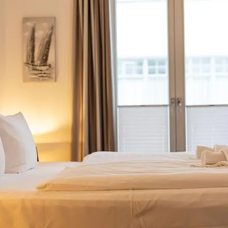 First Avalon Apartman Sellin