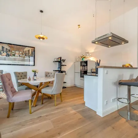 Apartman First Avalon Sellin